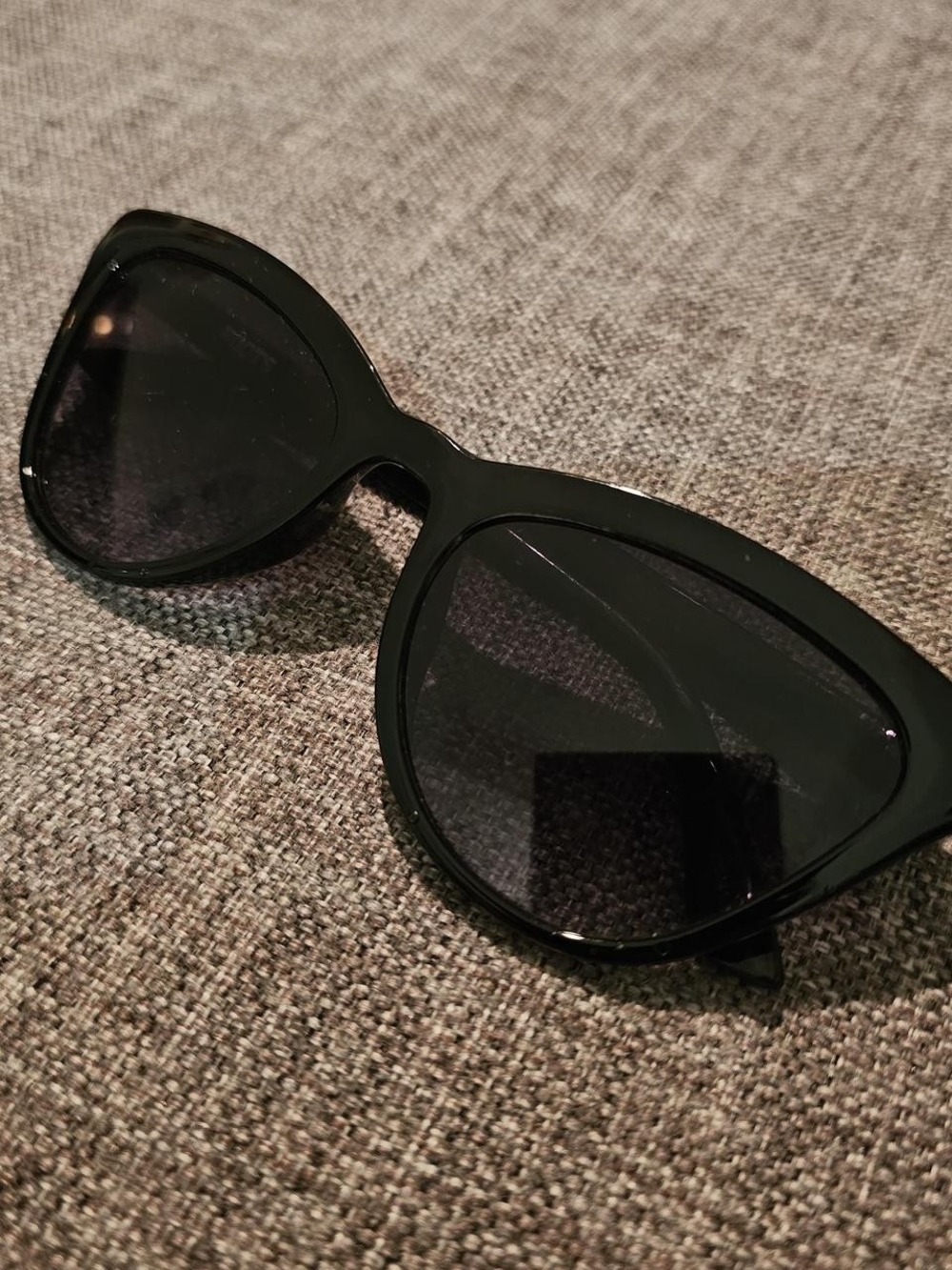 Roots Black Cat-Eye Women's Sunglasses